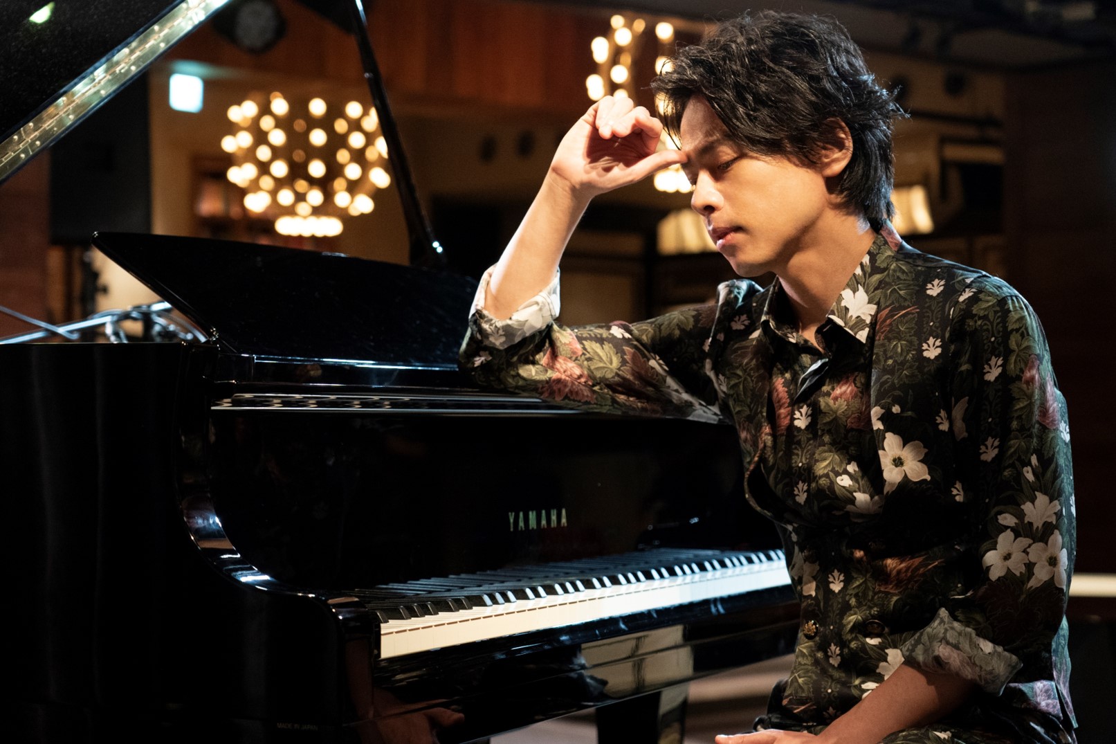 中川晃教